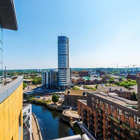 2br 2ba, Wi-fi, Kitchen, Sleeps 5 *