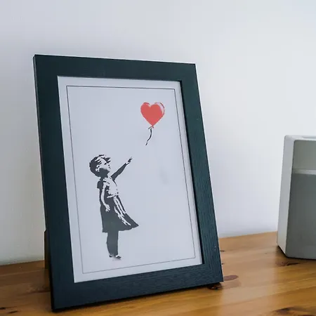 2br 2ba, Wi-fi, Kitchen, Sleeps 5 * 리즈