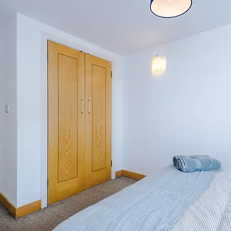 2br 2ba, Wi-fi, Kitchen, Sleeps 5 公寓