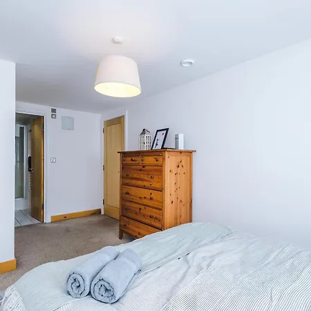 2br 2ba, Wi-fi, Kitchen, Sleeps 5