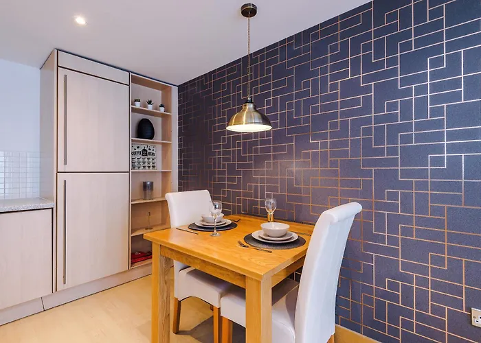 2br 2ba, Wi-fi, Kitchen, Sleeps 5