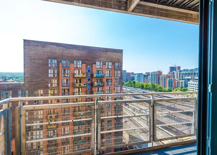 2br 2ba, Wi-fi, Kitchen, Sleeps 5 Apartment