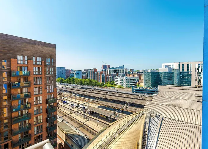 2br 2ba, Wi-fi, Kitchen, Sleeps 5 * Leeds (West Yorkshire)