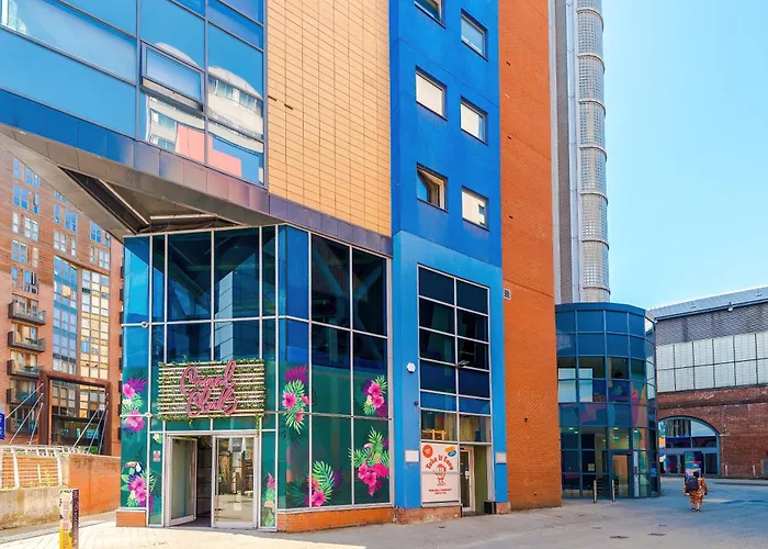 2br 2ba, Wi-fi, Kitchen, Sleeps 5 *