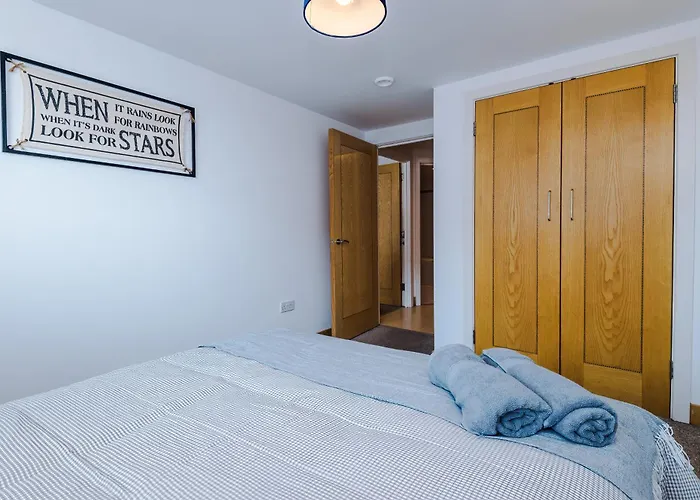 2br 2ba, Wi-fi, Kitchen, Sleeps 5