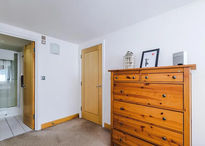 2br 2ba, Wi-fi, Kitchen, Sleeps 5