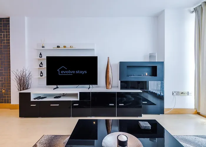 Apartment 2br 2ba, Wi-fi, Kitchen, Sleeps 5 Leeds (West Yorkshire)