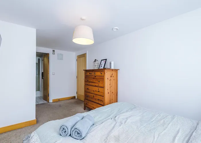 2br 2ba, Wi-fi, Kitchen, Sleeps 5